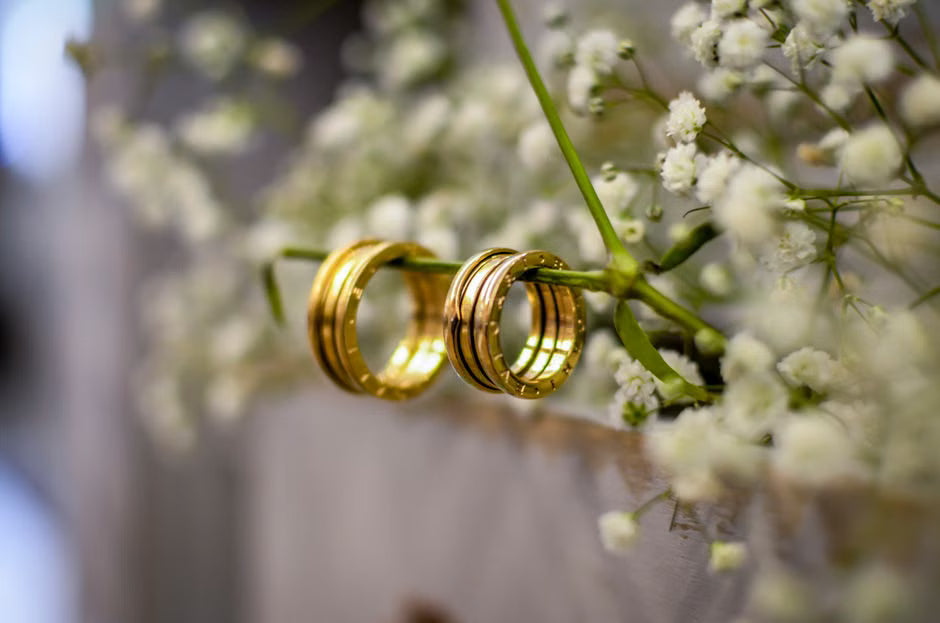 Find the Best 14K Solid Gold Men's Wedding Band for Daily Durability