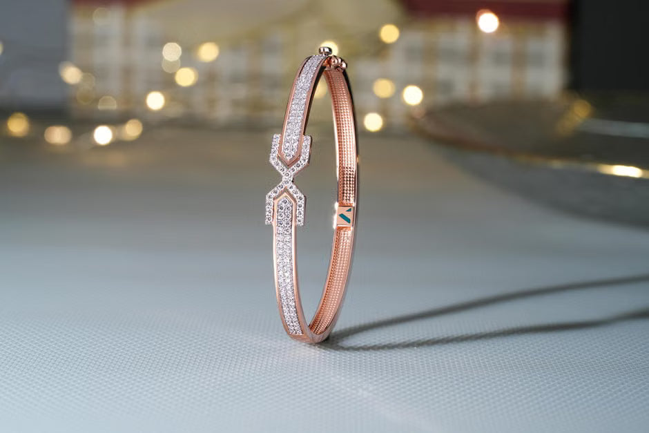 The Modern Buyer's Handbook to 18k Rose Gold Tennis Bracelets