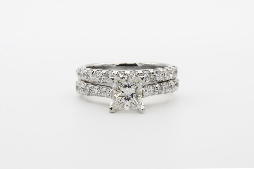 The Ultimate Guide to Buying a 2 Carat Radiant Cut Diamond Ring