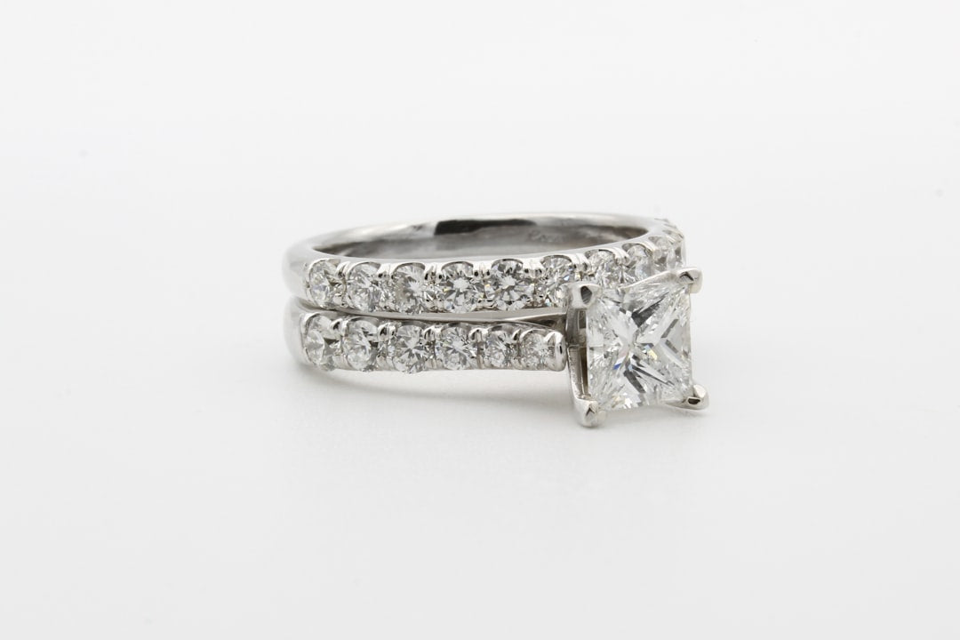 Why Radiant Cut Lab Grown Diamonds Are Taking Over Engagement Ring Trends