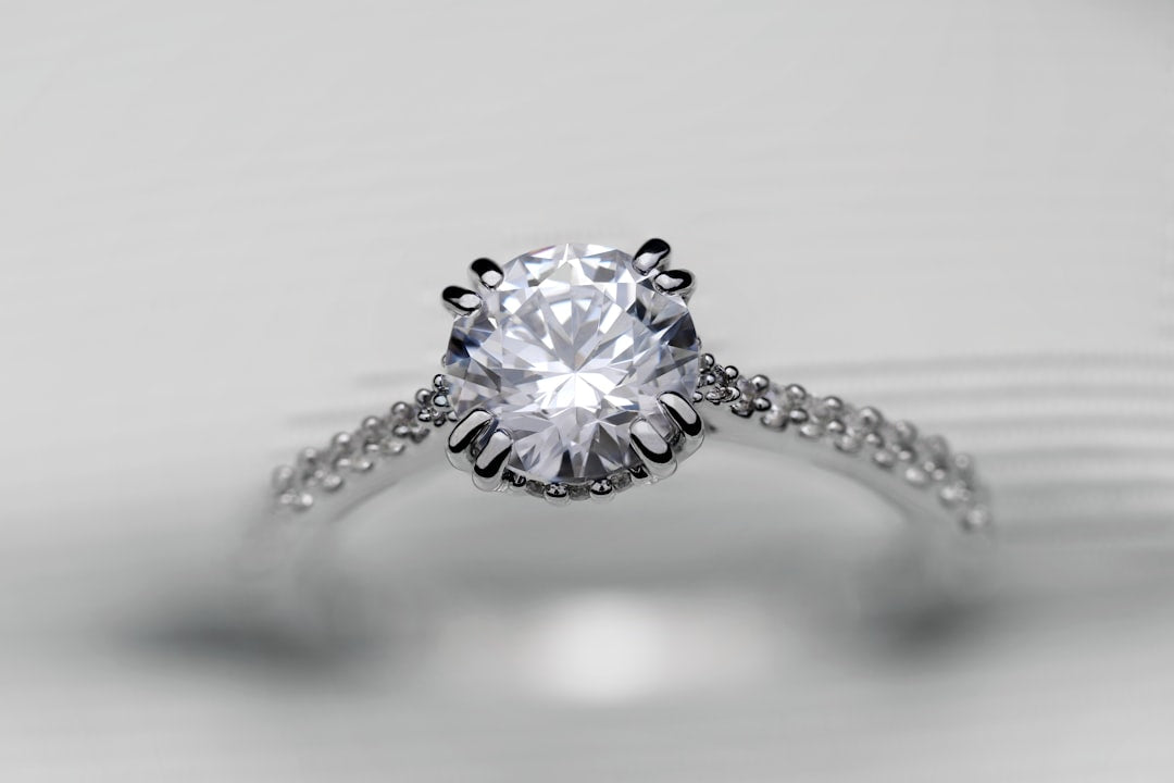 The Ultimate Guide to Buying a 3 Carat Lab Grown Diamond Solitaire
