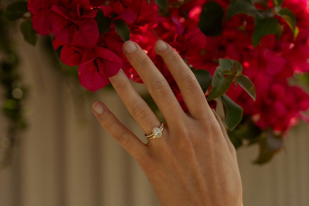 What a 3 Carat Diamond Actually Looks Like on Your Hand
