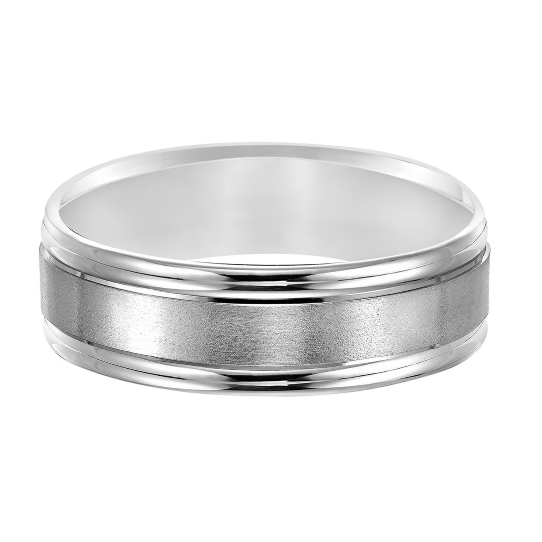 This Comfort Fit wedding band features a satin finish and round edges for a classic look