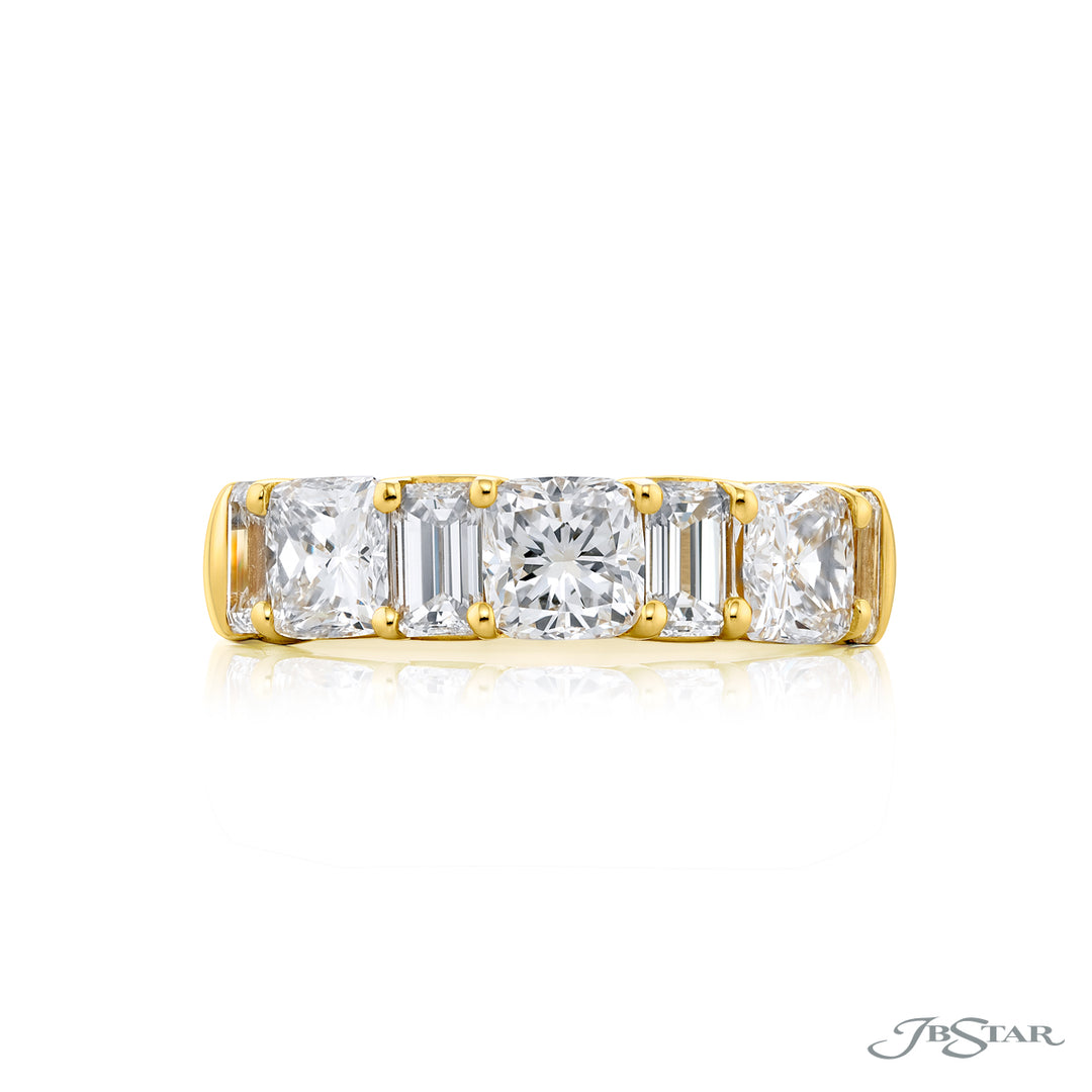 18K Yellow Gold Emerald-Cut and Cushion-Cut Diamond Band