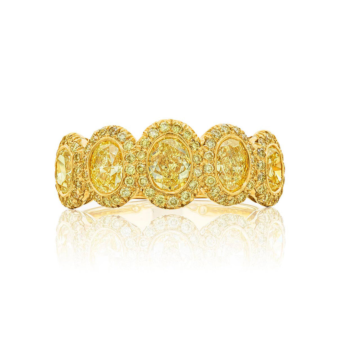 Elegance Elevated: Classic Fancy Yellow Oval-Cut Diamond Wedding Band