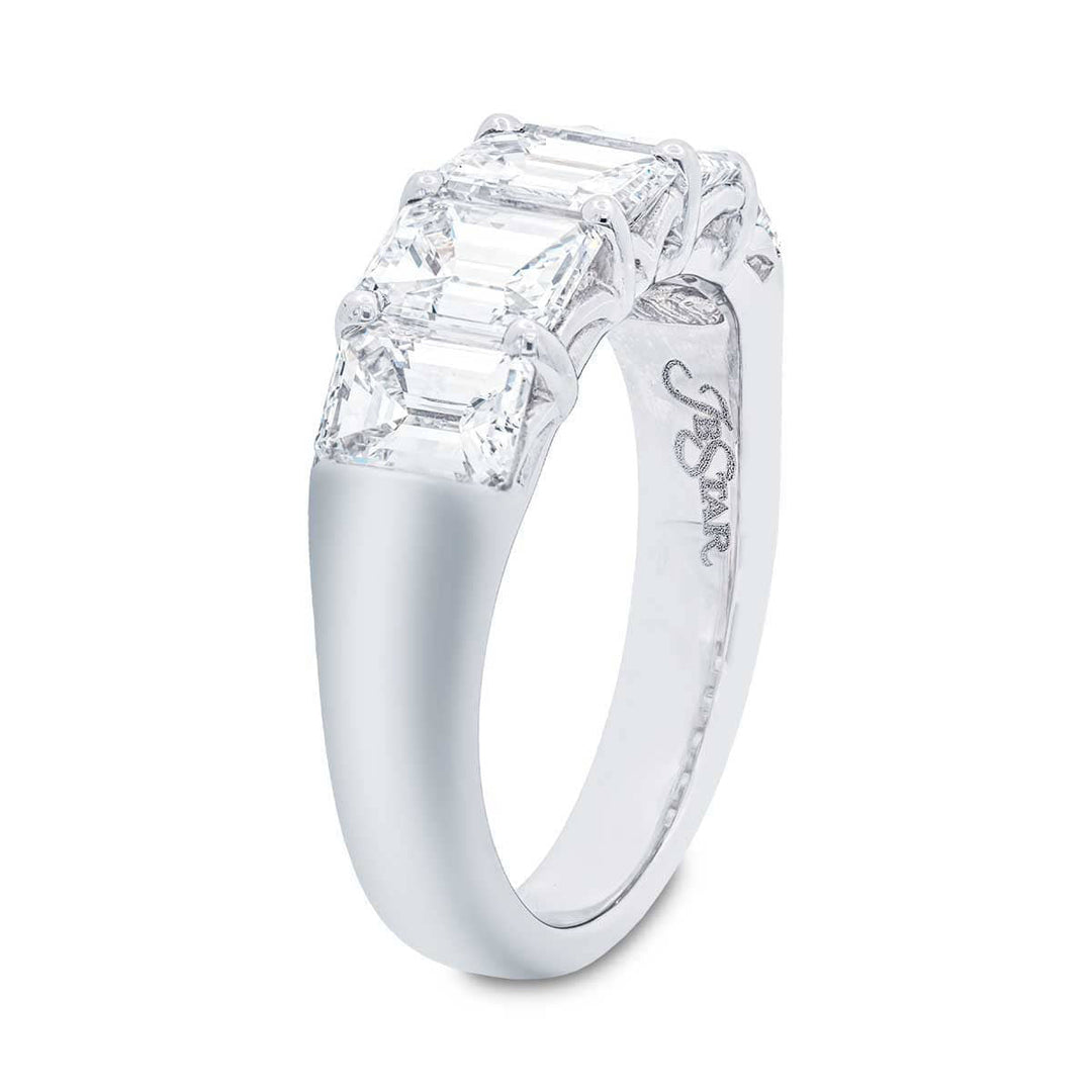 Elegance Elevated: Signature Single-Row Emerald-Cut Diamond Band in Platinum
