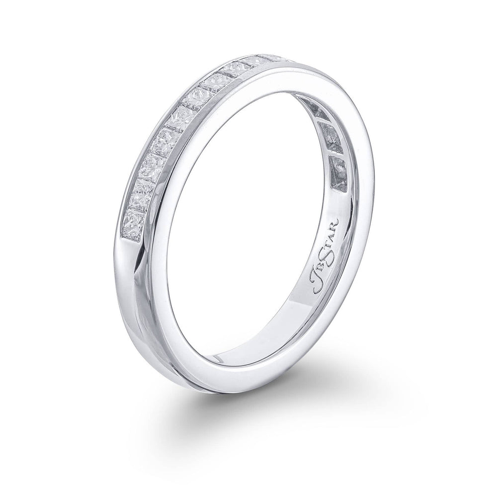 Elegance Elevated: Classic Single-Row Princess-Cut Diamond Band in Platinum