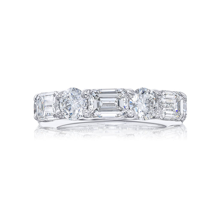 Elegance Elevated: Single-Row Diamond Wedding Band | Emerald & Round-Cut | Platinum