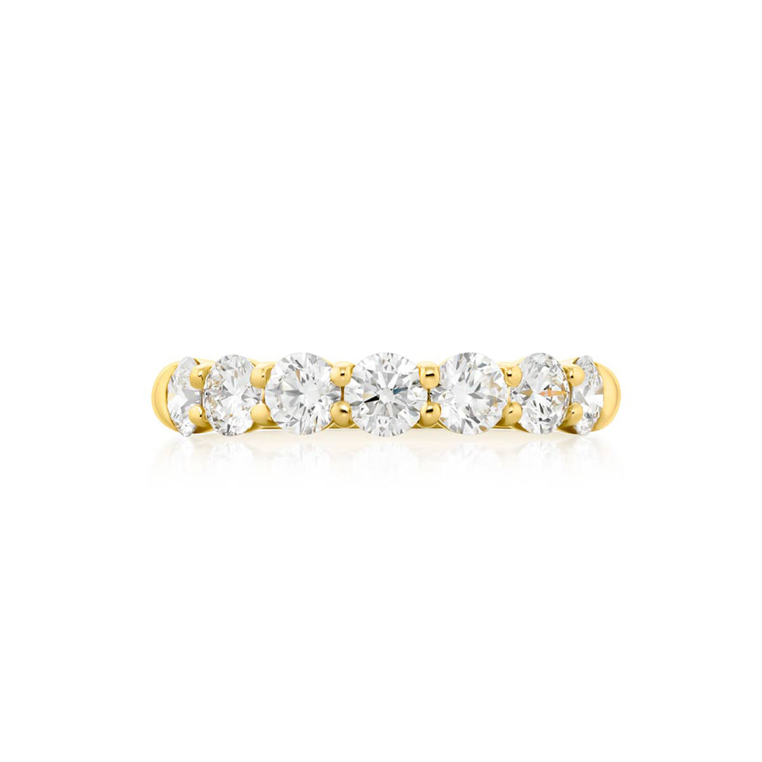 18K Yellow Gold Round Diamond Single-Row Band