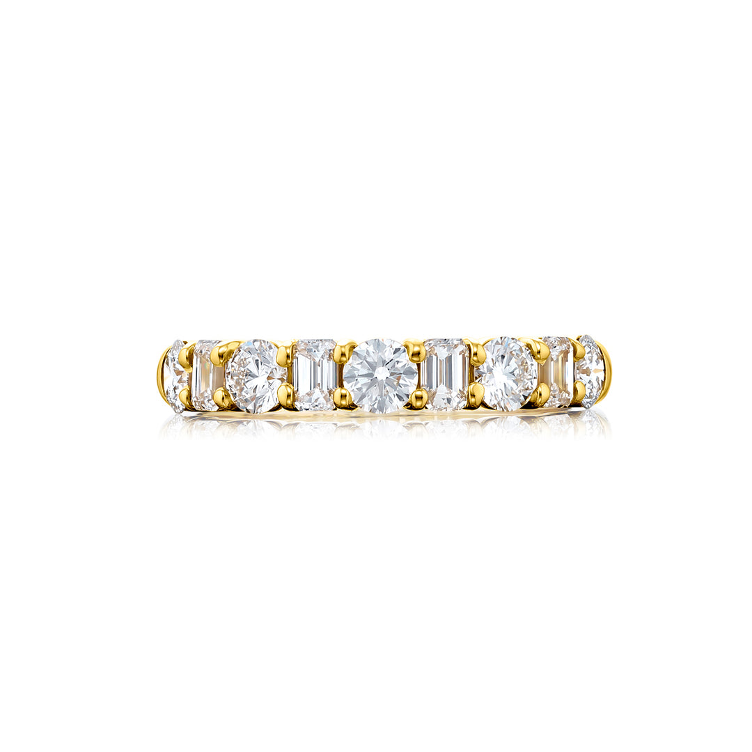 18K Yellow Gold Emerald-Cut and Round Diamond Single-Row Band