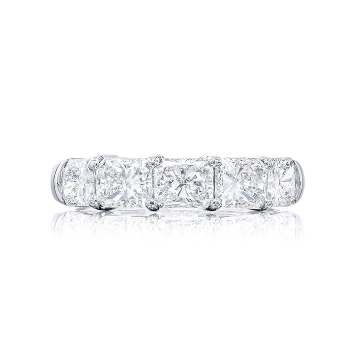 Classic Single-Row Diamond Band | Radiant-Cut Diamonds in Platinum