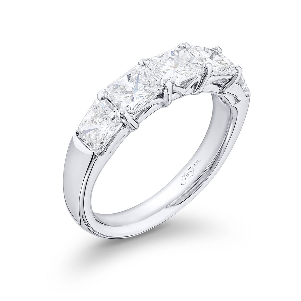 Classic Single-Row Diamond Band | Radiant-Cut Diamonds in Platinum