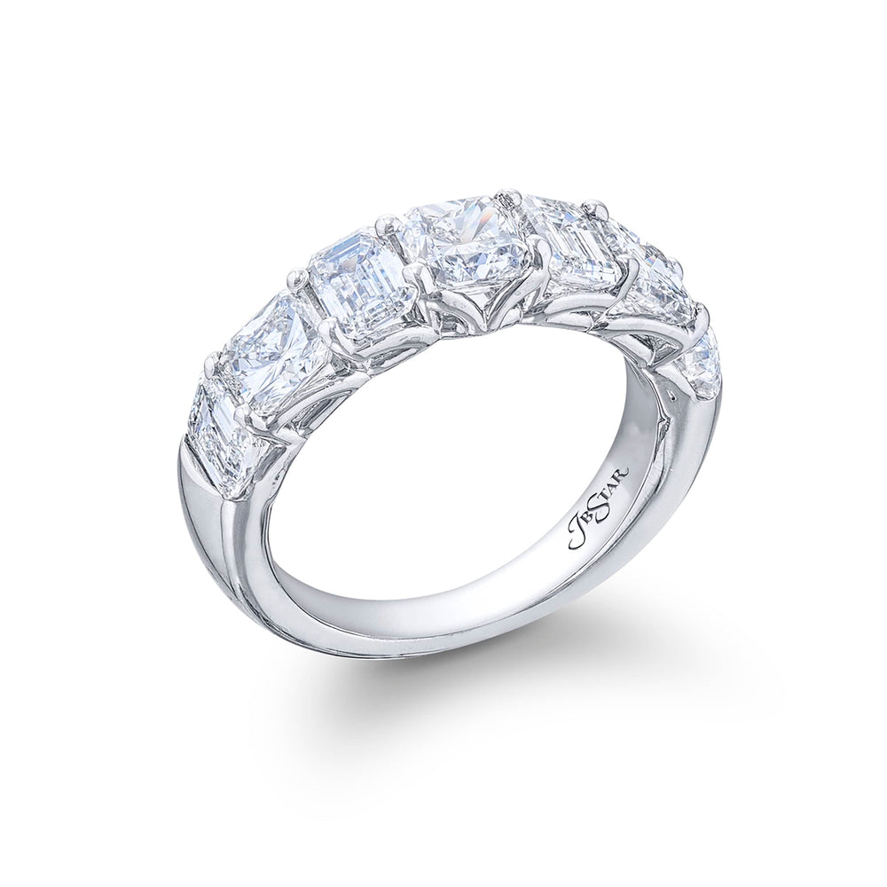 Platinum Cushion-Cut Diamond Single-Row Band