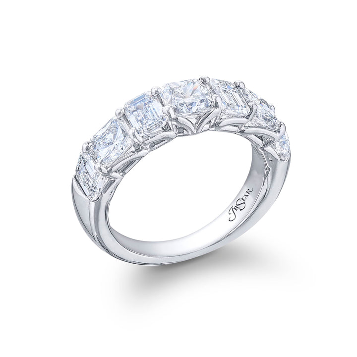 Platinum Cushion-Cut Diamond Single-Row Band