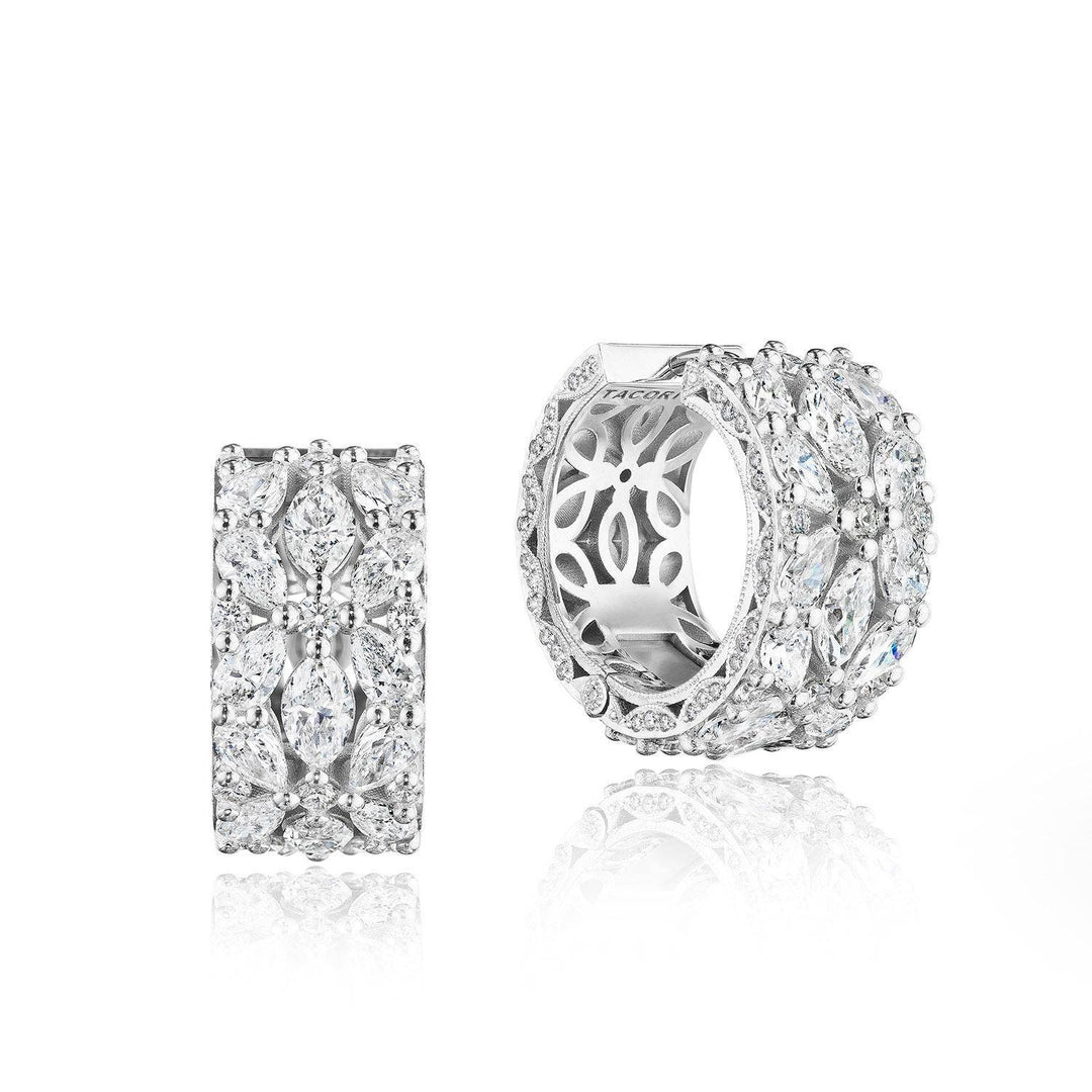 Floral Earring in Platinum