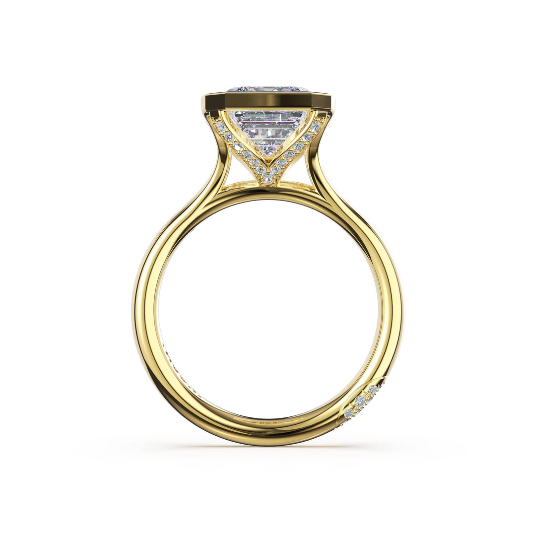 Emerald North/South Semi-Bezel Pavé-Prong Ring in 18kt Yellow Gold
