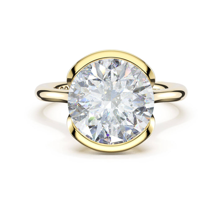 Round North/South Semi-Bezel Pavé-Prong Ring in 18kt Yellow Gold