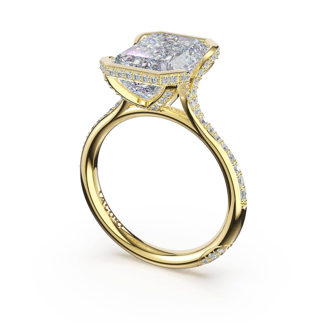 Emerald North/South Semi-Bezel Pavé-Intense Ring in 18kt Yellow Gold