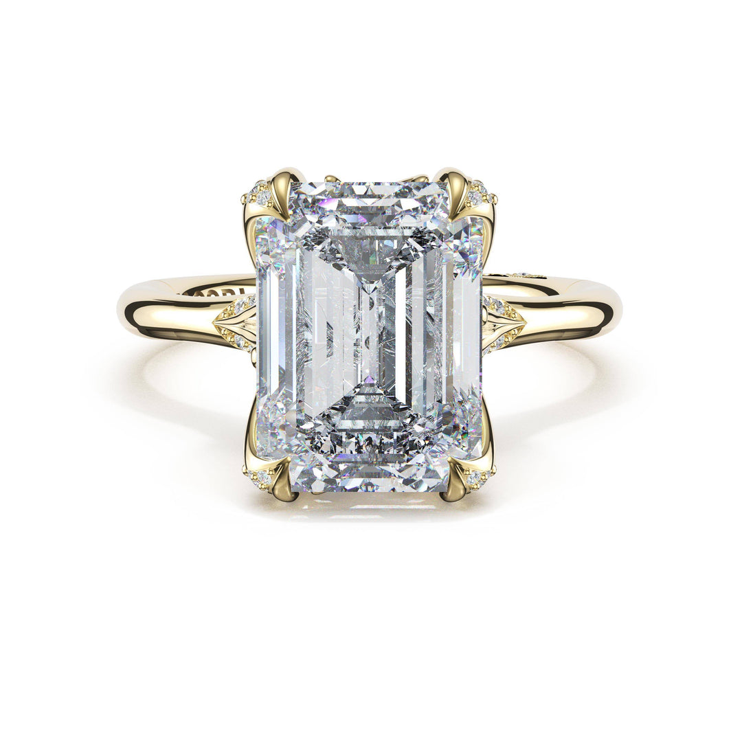 Emerald Petal-Crown Pavé Accent Solitaire in 18kt Yellow Gold