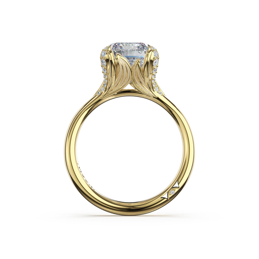 Emerald Petal-Crown Pavé Accent Solitaire in 18kt Yellow Gold