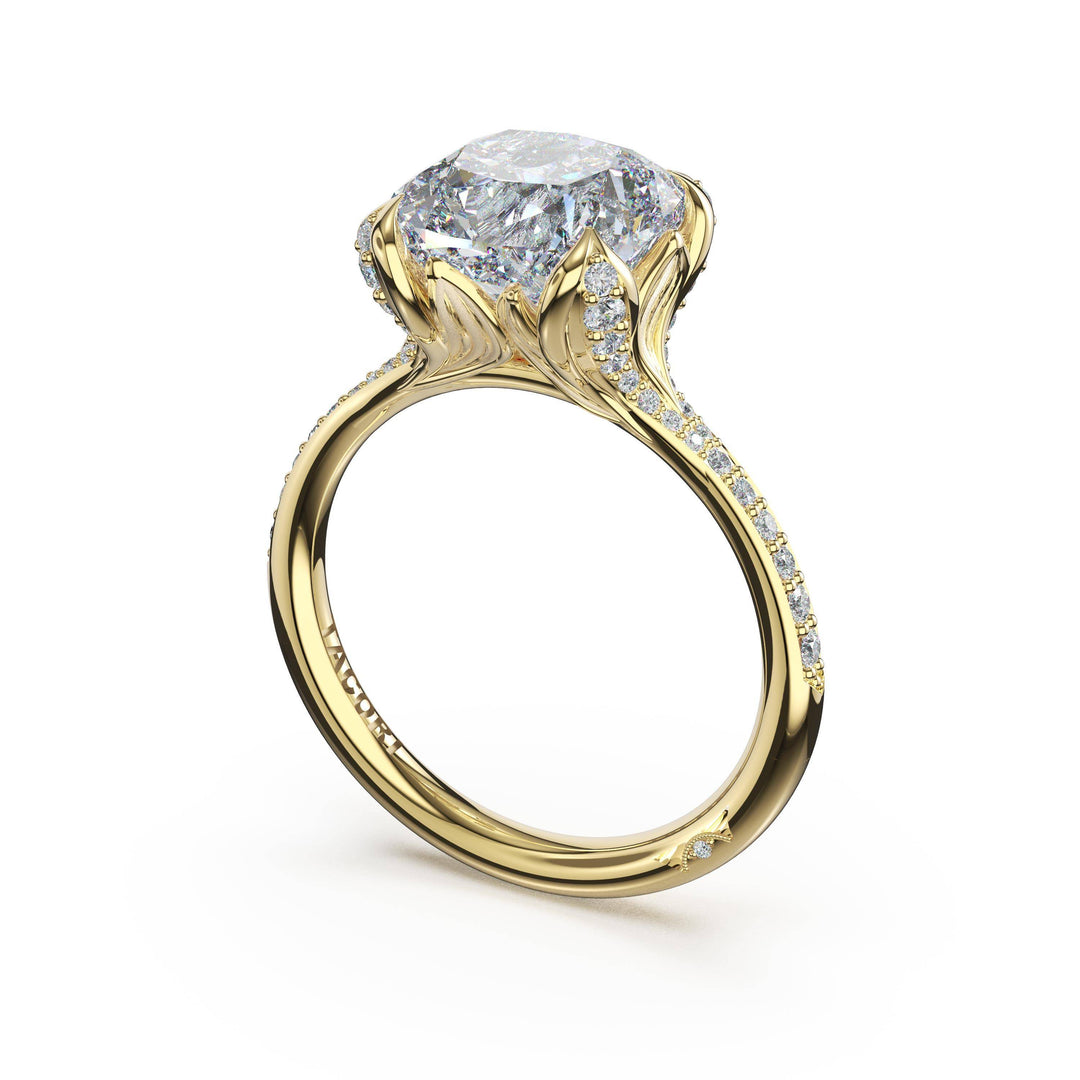 Cushion Petal-Crown Pavé Intense Solitaire in 18kt Yellow Gold