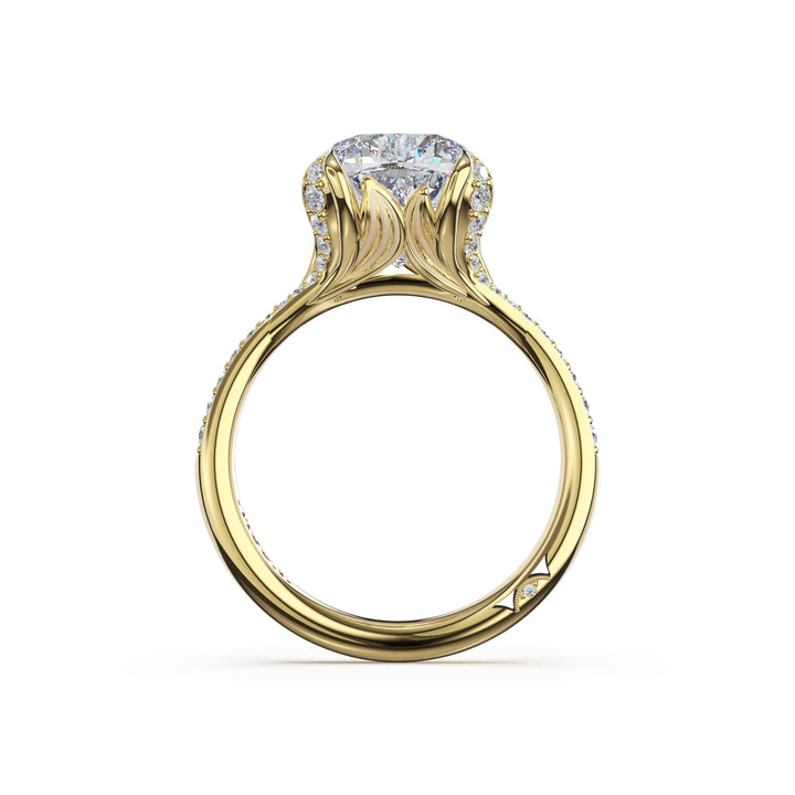 Cushion Petal-Crown Pavé Intense Solitaire in 18kt Yellow Gold