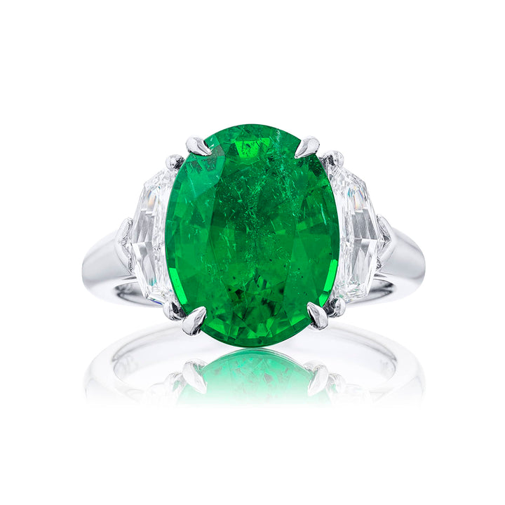 Stunning 5.65 ct. Certified Oval Emerald & Epaulet Diamond Ring in Platinum