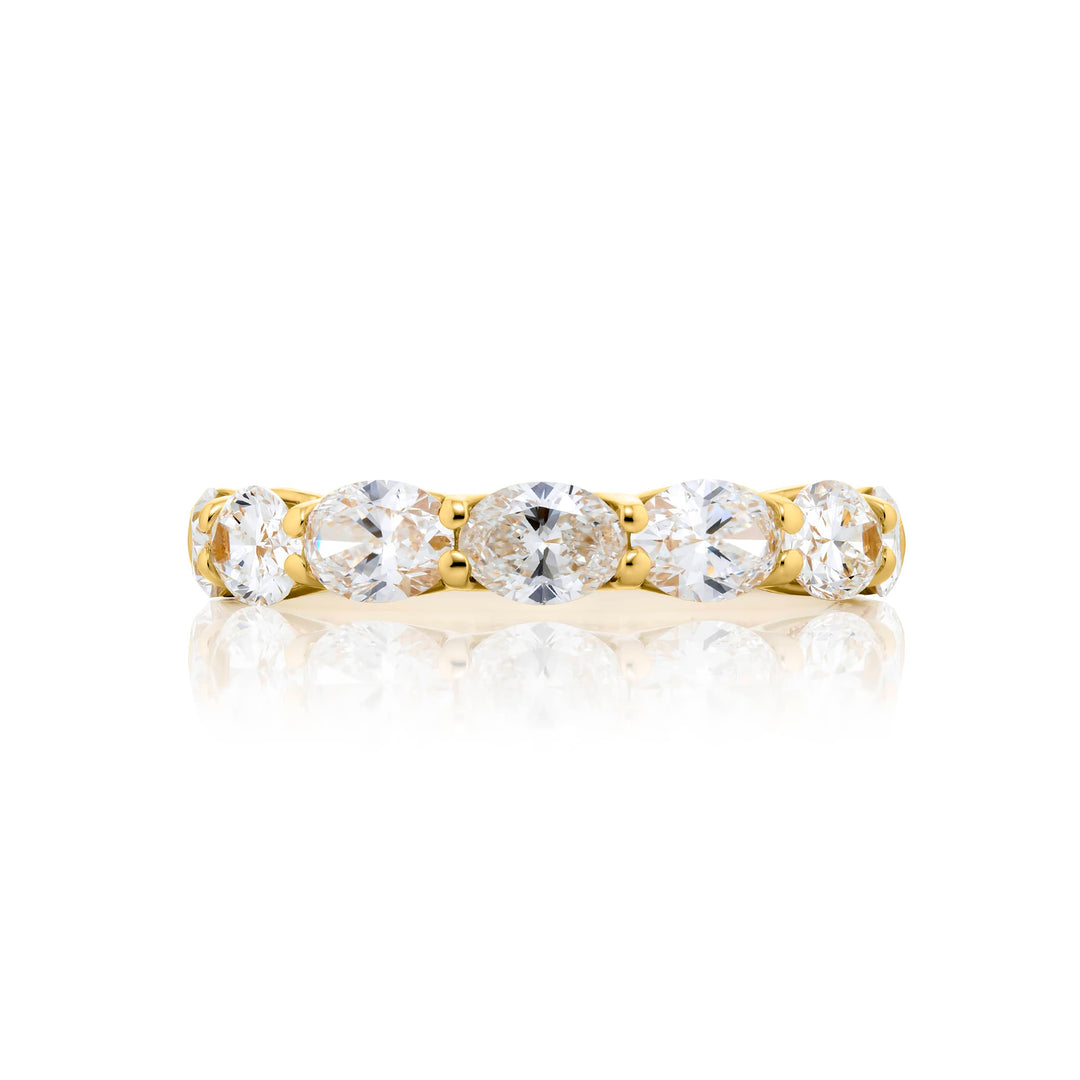 18K Yellow Gold Oval Diamond Single-Row East-West Band