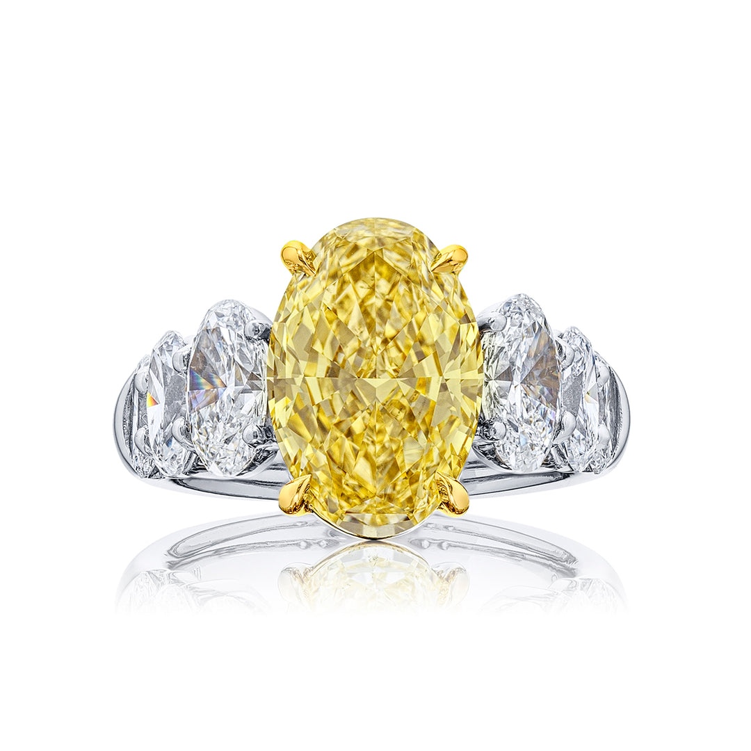 Dazzling 4.01 ctw Fancy Yellow Diamond Engagement Ring with Graduated Ovals in Platinum