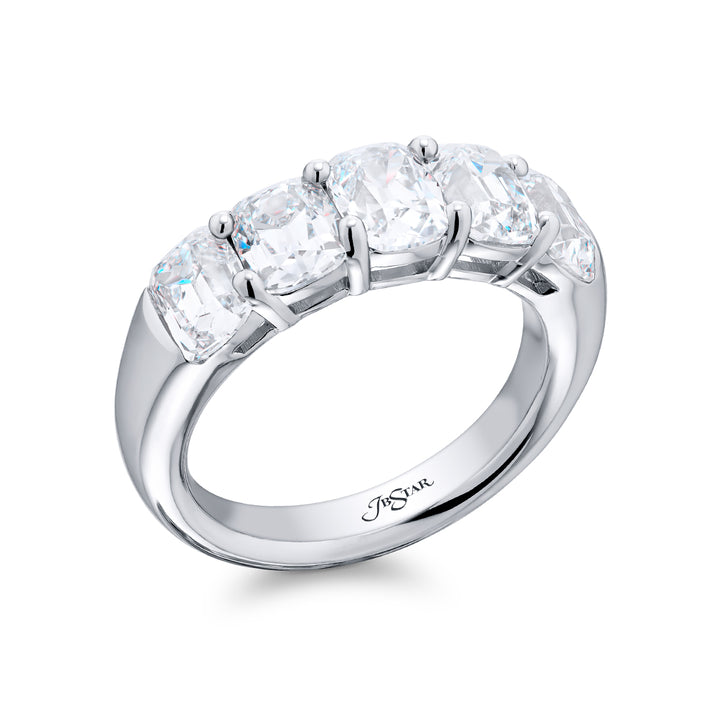 Platinum Vintage Cushion-Cut Diamond Band