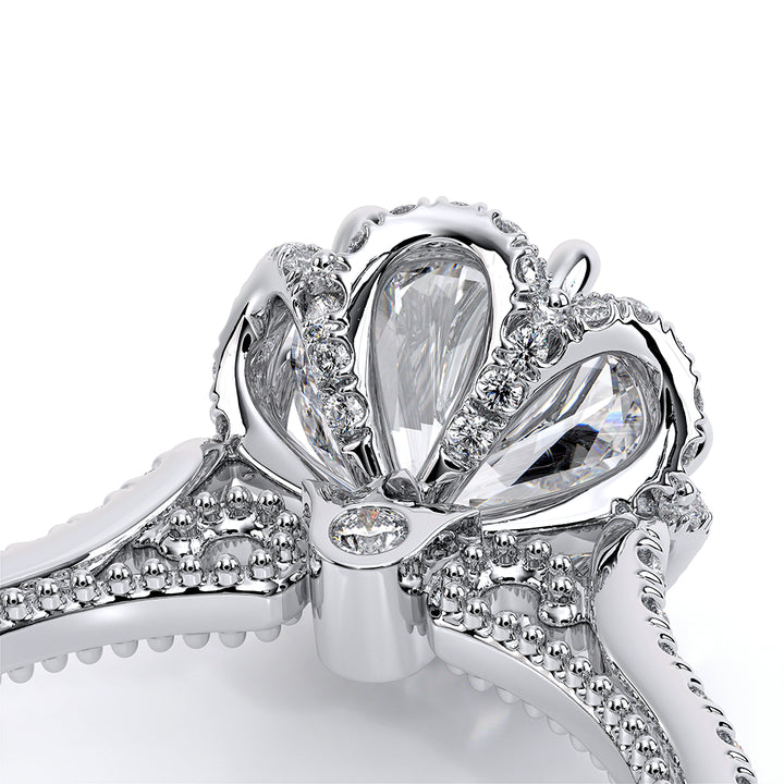 Couture-0487-round-Platinum Round
