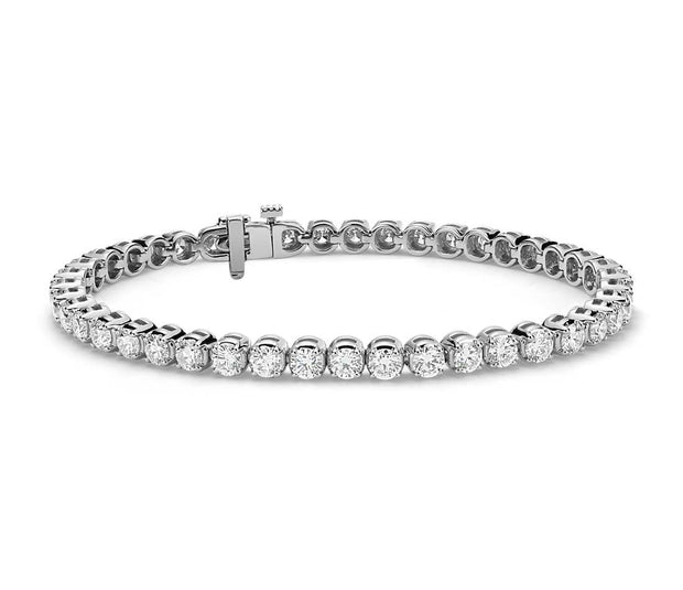 Tennis Bracelet with 6 Carats of Round Brilliant Diamonds